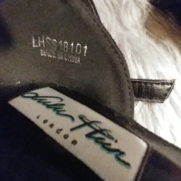 Vintage Fringe & Pom Pom Flats - Picture 3 of 6